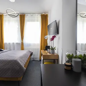 https://atlas-hotel-garni.praguehotelsweb.com